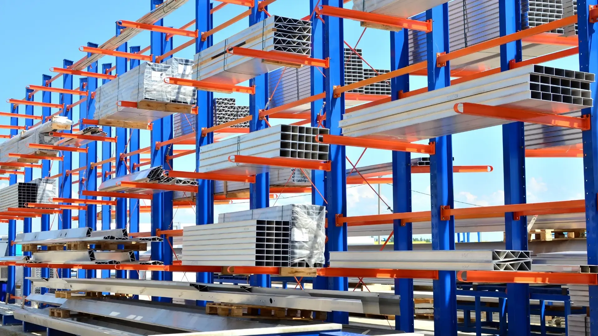 Scaffalature cantilever